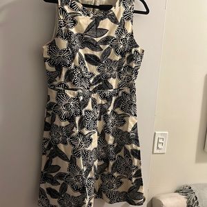 Jcrew midi black and off white pattern dress - great condition